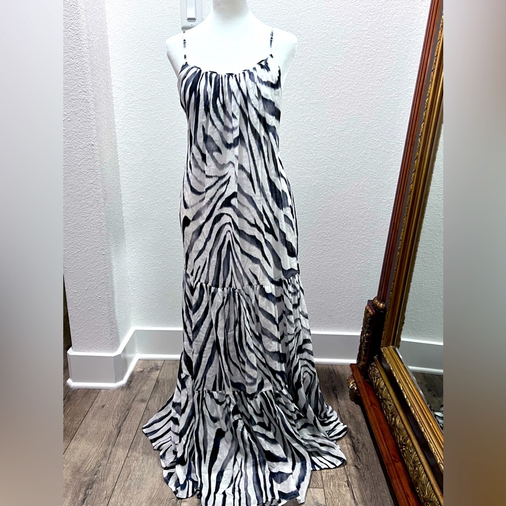 Banana Republic zebra Print Maxi Dress size L
